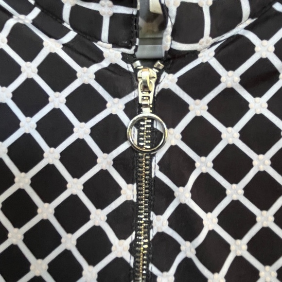 PerCeption Concept Black White Geometric Zippered Sleeveless Tank Blouse Size L - Picture 6 of 8